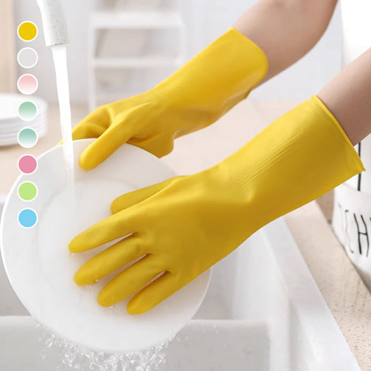 Highly flexible PVC gloves for cleaning in the kitchen and around the house